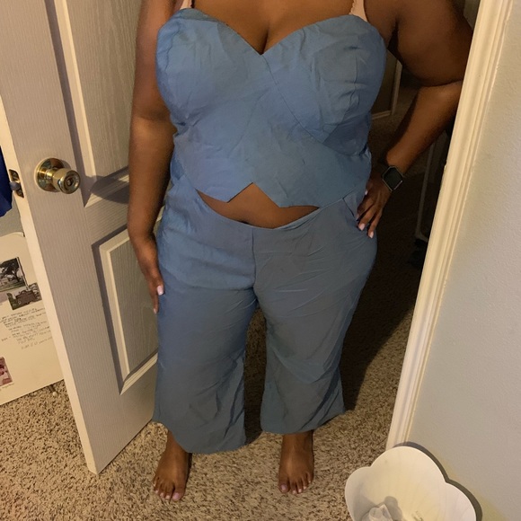 Jumpsuit - Picture 2 of 4